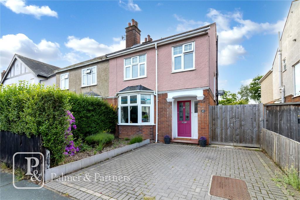 Drury Road, Colchester, Essex, CO2 3 bed semidetached house for sale