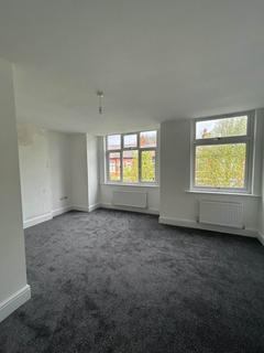 5 bedroom terraced house to rent, Langdale Road, Manchester