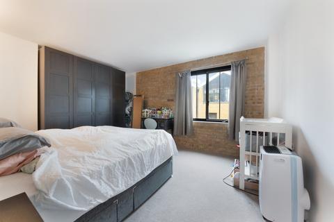 2 bedroom apartment for sale, The Port House, 5 Burrells Wharf Square, E14