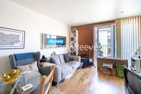 1 bedroom apartment to rent, Major Draper Street, Royal Arsenal Riverside SE18