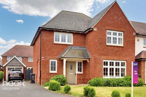 4 bedroom detached house for sale, Borrowby Close, Leicester