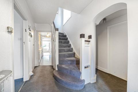 26 Ravenscroft Avenue, Wembley, HA9 9TL