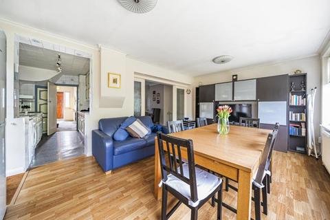 26 Ravenscroft Avenue, Wembley, HA9 9TL