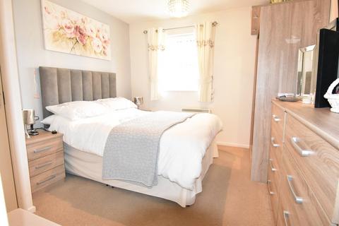 2 bedroom bungalow for sale, Shephard Mead, Tewkesbury GL20