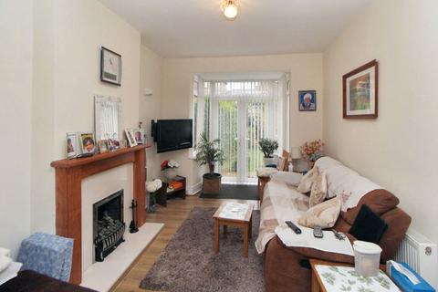 3 bedroom semi-detached house for sale, Ewbank Avenue, Fenham, Newcastle upon Tyne, Tyne and Wear, NE4 9NY