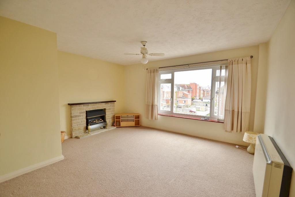 Swanage 2 bed flat to rent £925 pcm (£213 pw)