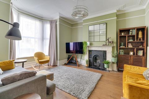 6 bedroom terraced house for sale, Auckland Road East, Southsea