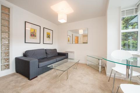 1 bedroom flat to rent, Wellington Court, Mayfield Road, London W12