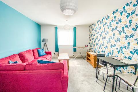 3 bedroom flat to rent, Westbury-On-Trym, Bristol BS10