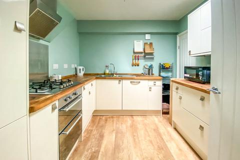 3 bedroom flat to rent, Westbury-On-Trym, Bristol BS10