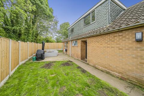 4 bedroom detached bungalow for sale, Portland Avenue, Kirkby-in-Ashfield, Nottingham, Nottinghamshire, NG17