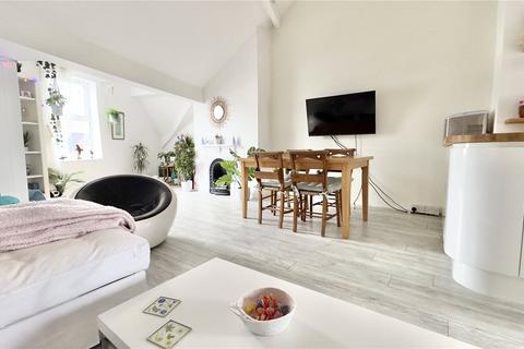 103b Banks Road, West Kirby, Wirral, CH48 0RB
