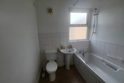 1 bedroom terraced house to rent, Charles Street, Dewsbury