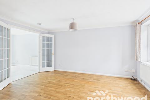 3 bedroom detached house to rent, Albert Reed Gardens, Tovil, Maidstone, ME15