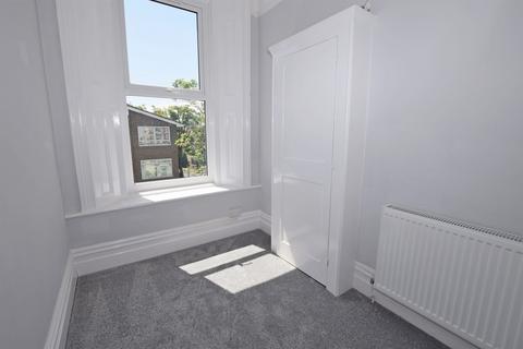 2 bedroom flat to rent, Grafton Norfolk Square, Bognor Regis, PO21