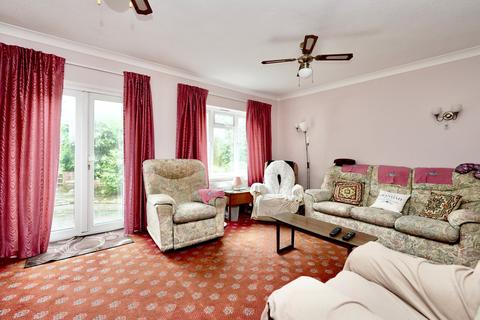 5 bedroom detached house for sale, Manor Gardens, Buckden, St Neots, PE19