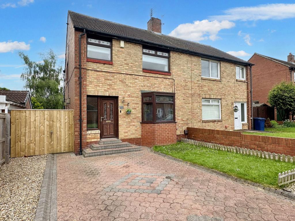 Tennyson Avenue, Boldon Colliery... 3 bed semidetached house for sale
