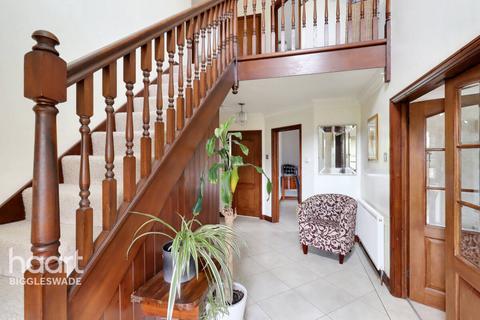 1 Sutton Road, Eyeworth, Sandy, SG19 2TP