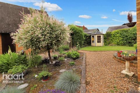 1 Sutton Road, Eyeworth, Sandy, SG19 2TP
