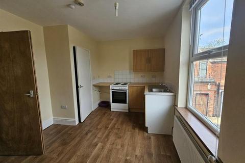 2 bedroom flat to rent, Wallis Street, Nottingham, Nottinghamshire, NG6