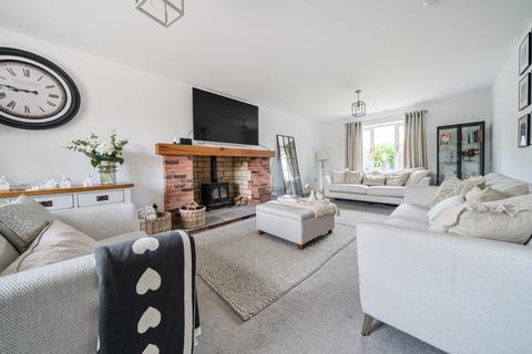 4 bedroom detached house for sale, High Street, Brant Broughton, Lincoln, Lincolnshire, LN5
