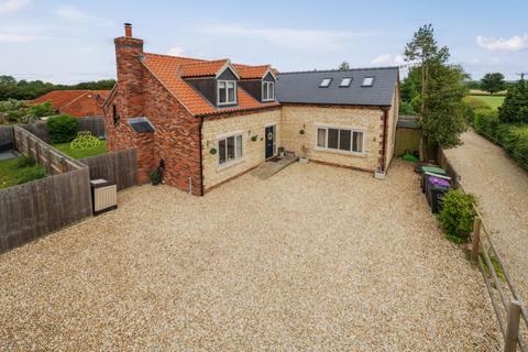 4 bedroom detached house for sale, High Street, Brant Broughton, Lincoln, Lincolnshire, LN5