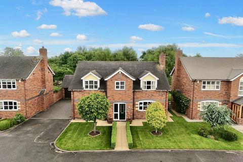 4 bedroom detached house for sale, Greenhaven Court, Hatherton, CW5