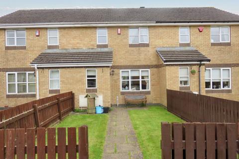 3 bedroom terraced house to rent, Robin Drive, Steeton BD20