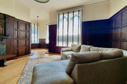 2 bedroom flat to rent, Queens Chambers, 3 King Street, Nottingham, Nottinghamshire, NG1