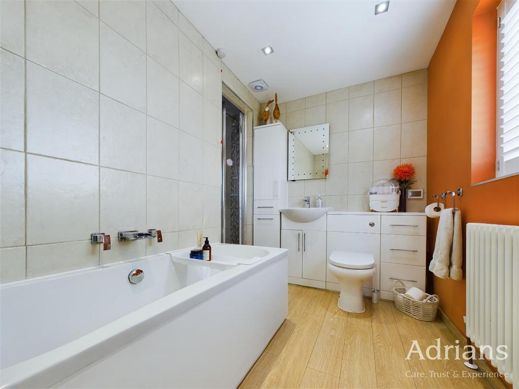 Bath / shower room