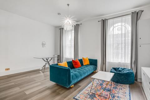 1 bedroom flat to rent, Inverness Terrace, London W2