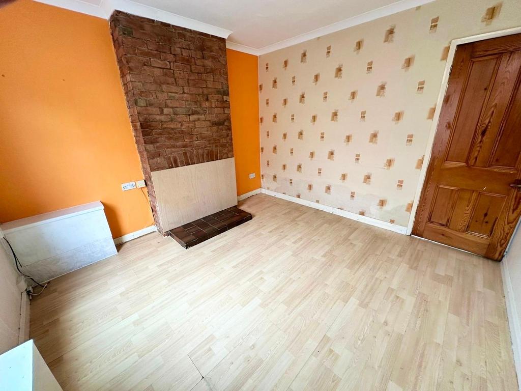 Sirdar Road, Ipswich IP1 2 bed terraced house for sale £29,000