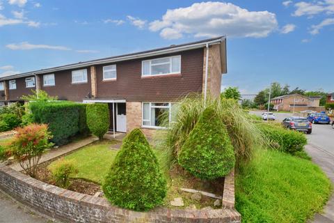 188 Christopher Crescent, Stanley Green, Poole, BH15 3HN