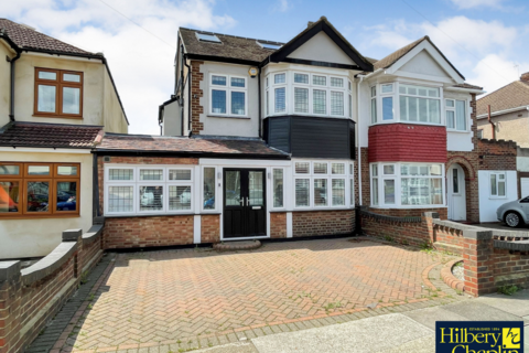 4 bedroom semi-detached house for sale, Albany Road, Hornchurch, RM12