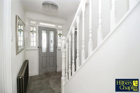 64 Albany Road, Hornchurch, RM12 4AF