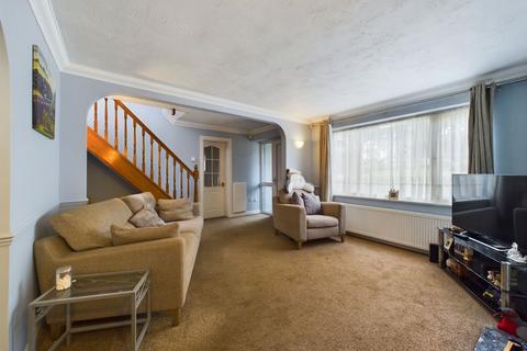 19 Moreton Way, Northampton, NN2 8PD