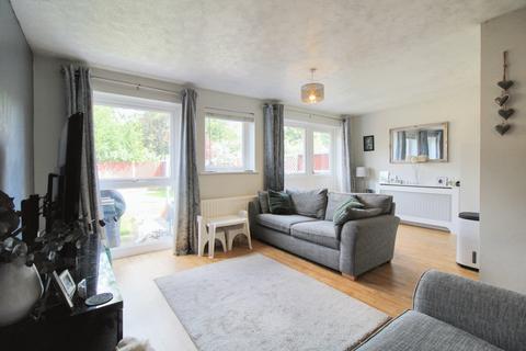 3 bedroom terraced house for sale, Blaise Close, Hampshire, GU14