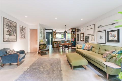 3 bedroom end of terrace house for sale, Sanctuary Mews, Queensbridge Road, London, E8