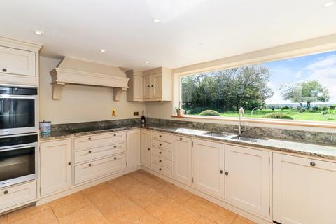 5 bedroom detached house to rent, Latimer, Chesham, HP5