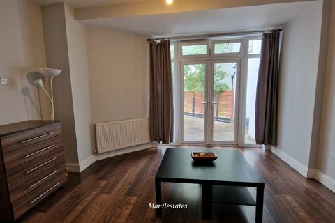 2 bedroom flat for sale, Woodgrange Avenue, North Finchley N12