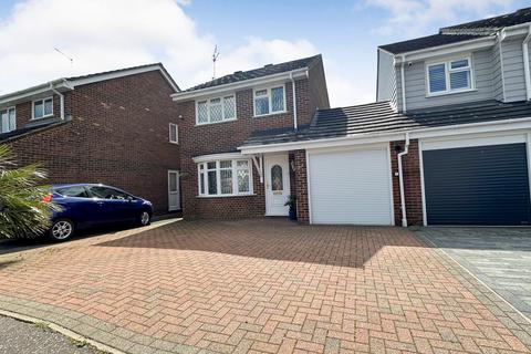 3 bedroom link detached house for sale, Carriage Drive, Chelmsford, CM1