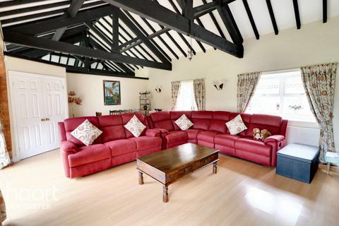 3 bedroom barn conversion for sale, Meadow Court, Adwick le Street, Doncaster