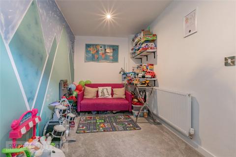 42 Bakestones Avenue, Delph, Oldham, OL3 5GE