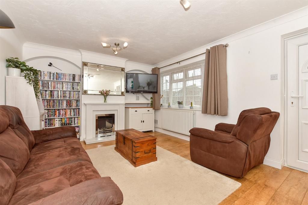 Knights Road, Hoo, Rochester, Kent 3 bed semidetached house for sale