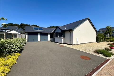 3 bedroom bungalow for sale, Meadowsweet Close, Christchurch BH23