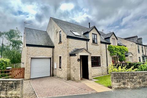 1 Beckside, Aberford, Leeds, LS25 3DD