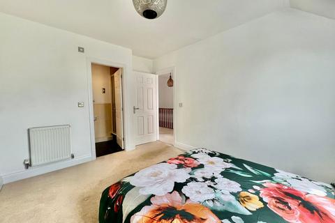 1 Beckside, Aberford, Leeds, LS25 3DD