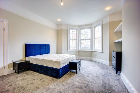 3 bedroom flat to rent, Shortridge Terrace, Jesmond,