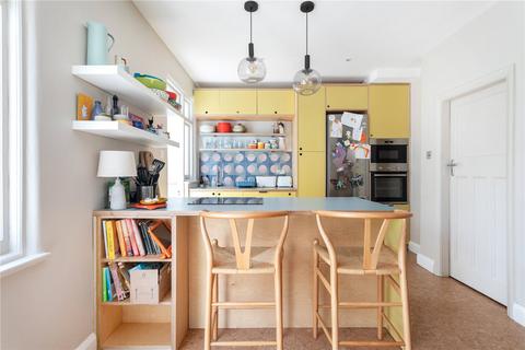 5 Hillworth Road, London, SW2 2DZ