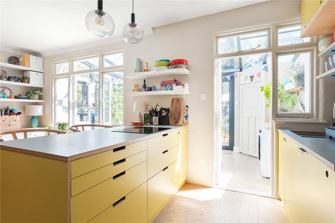5 Hillworth Road, London, SW2 2DZ